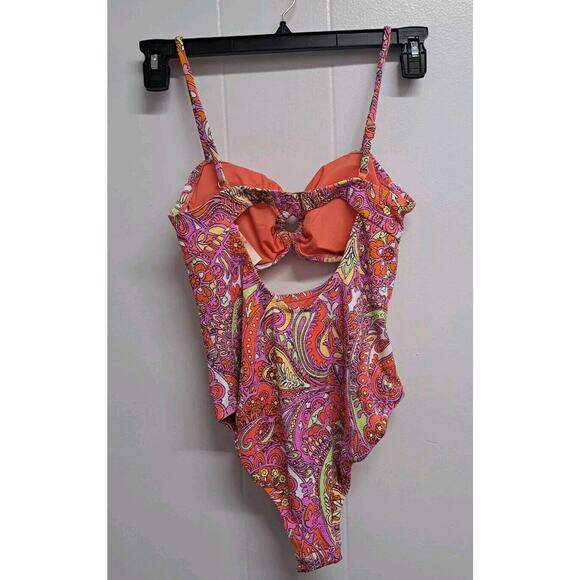 Jessica Simpson Flower Child O-Ring Cutout One-Piece Swimsuit Women's Swimsuit - Picture 4 of 14